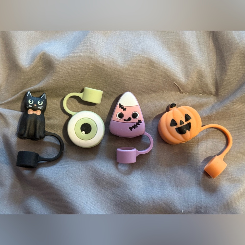 Halloween straw toppers. New.